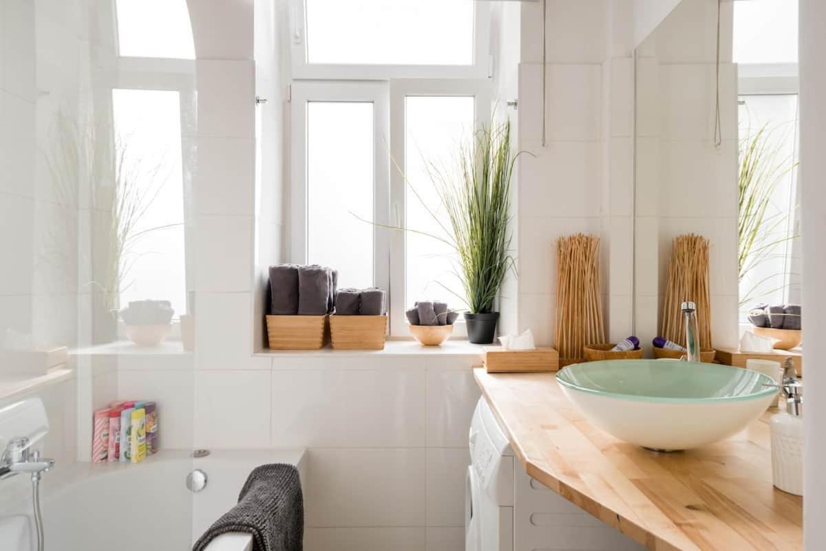 Luxurious And Spacious 5 Min Walk To City Center, 1-2 Vienna Exterior photo